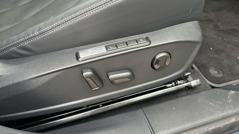 Ford Explorer 210kW Premium 77kWh 5dr Auto Electric Estate